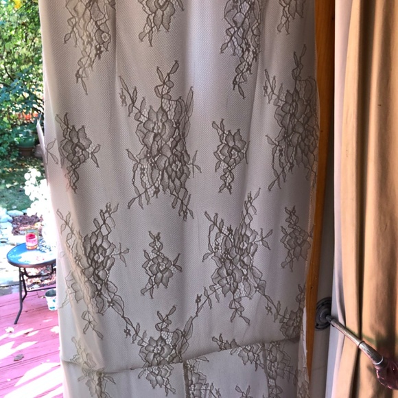 Lulus mermaid style wedding dress - Picture 7 of 12